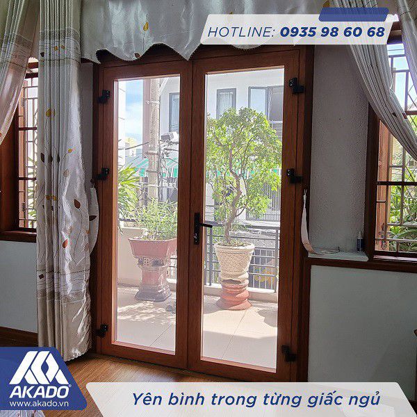 Cửa lưới chống muỗi an toàn cánh mở - màu gỗ